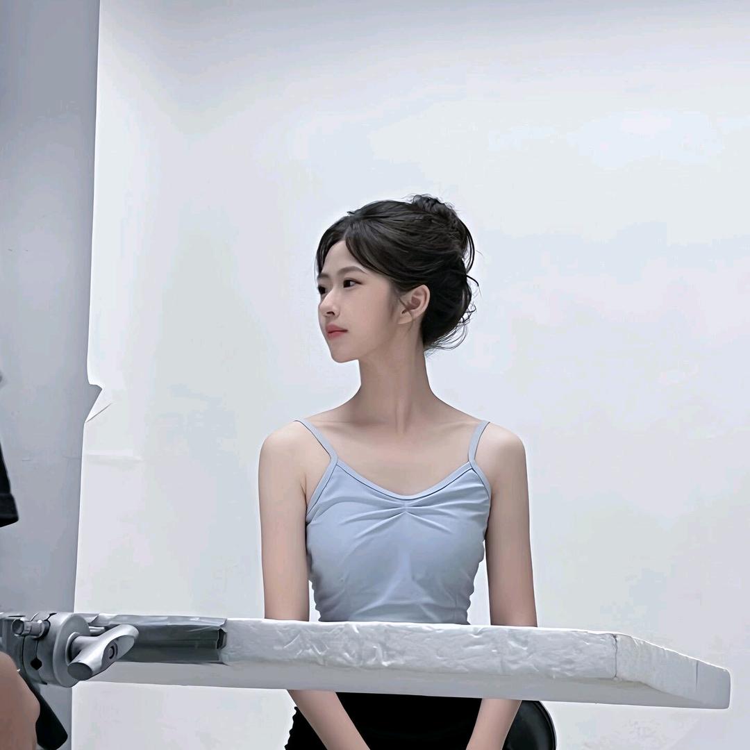 小婉吃不饱✨