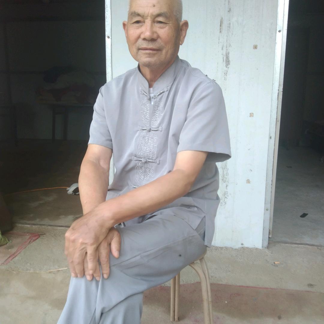 八十岁老铁的老年时光