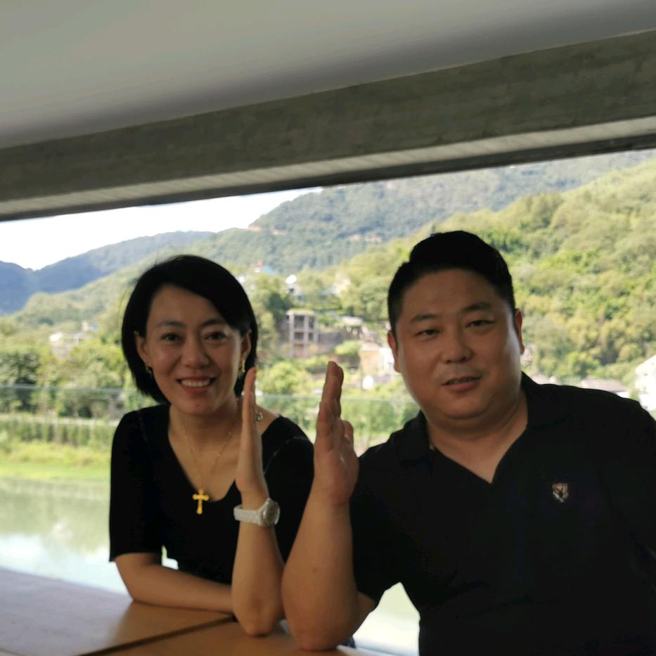 澳伦漫步佳人王静