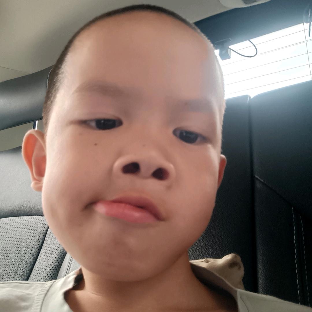 泓滔