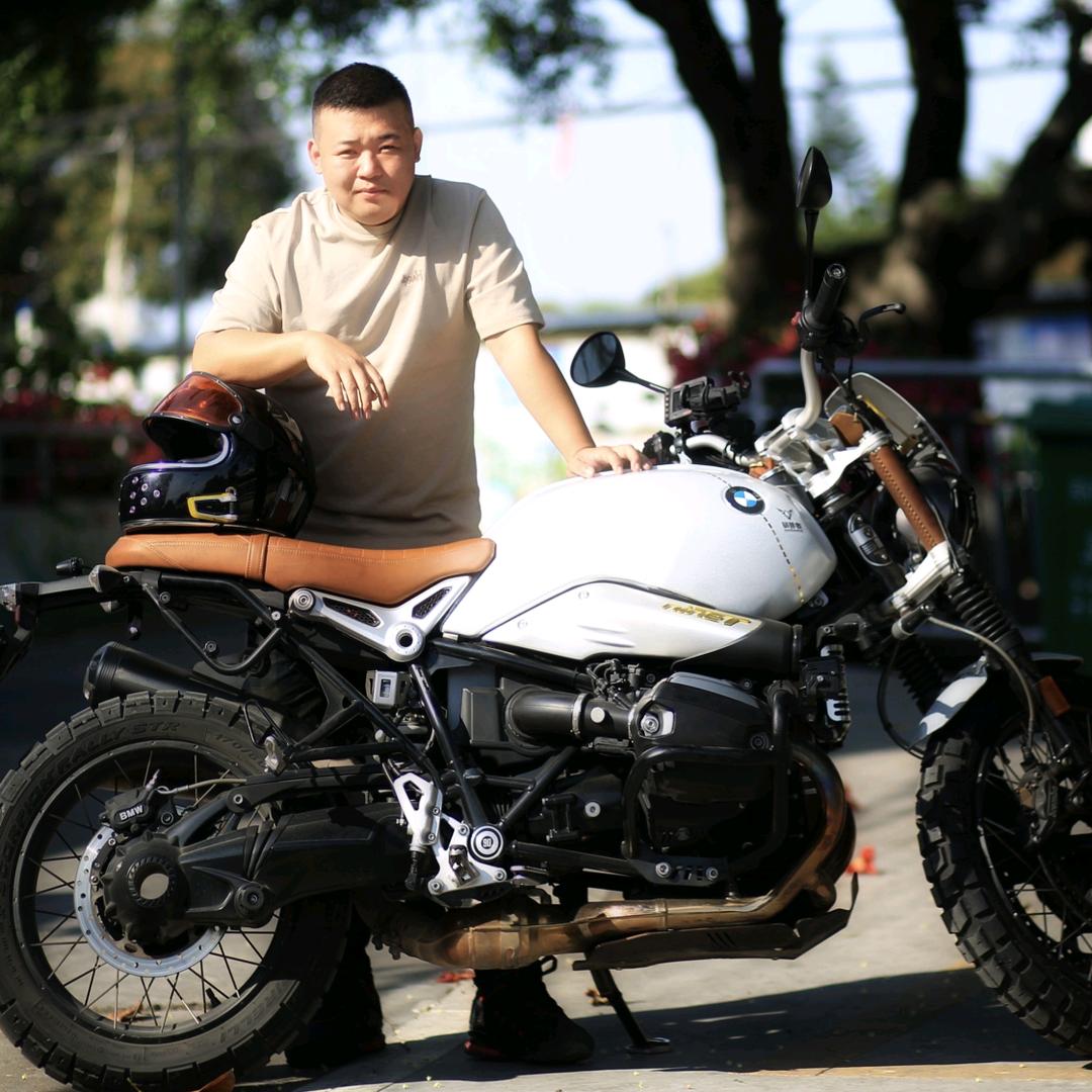 巴依老爷🏍