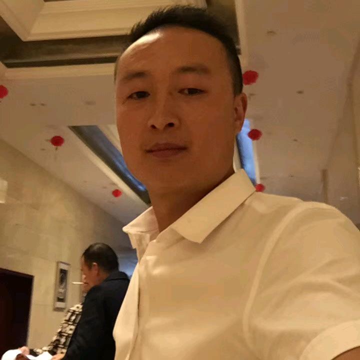 威宁富民路苏宁易购店