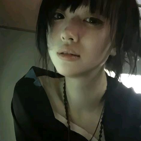 性感美丽大蟑螂