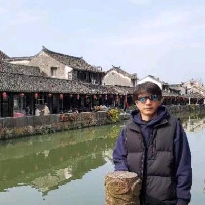韦云