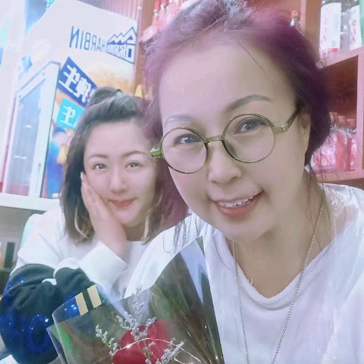五花肉的老婆婆