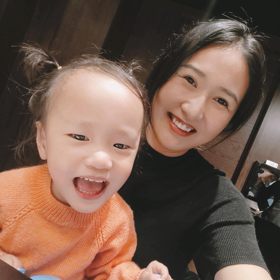 李贝贝是个美眉