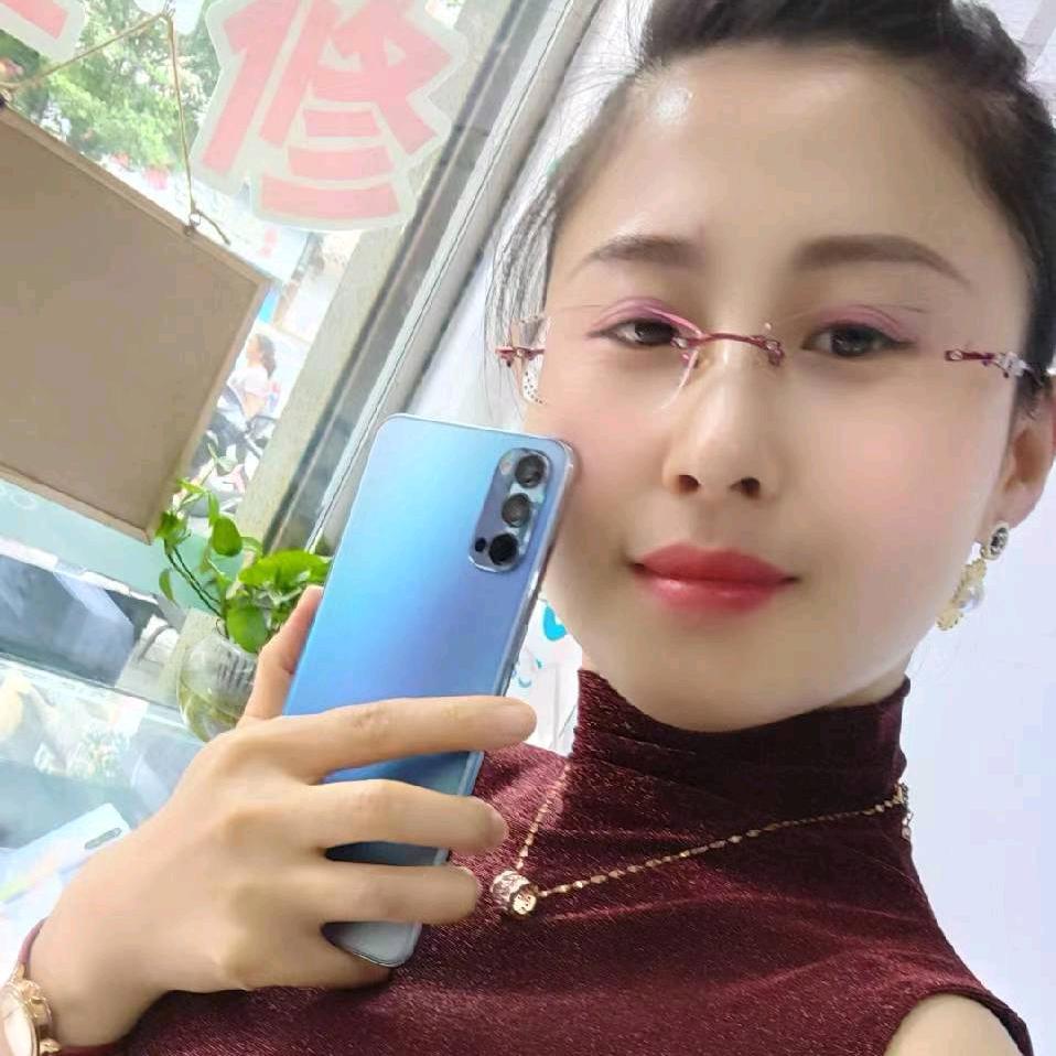 阆中北街卖手机的玲玲👄