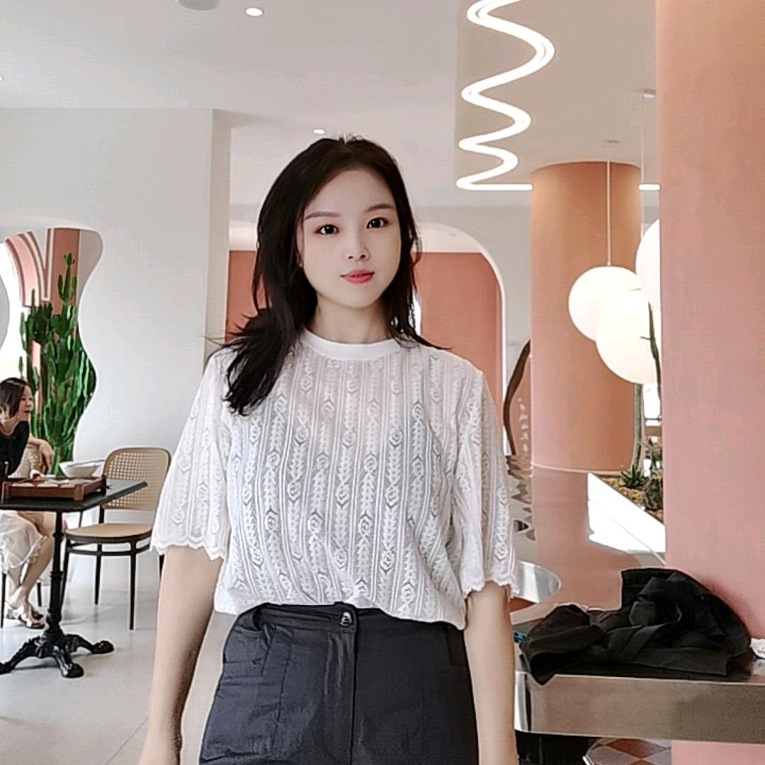 温州市龙湾状元亚夏服装店的小店