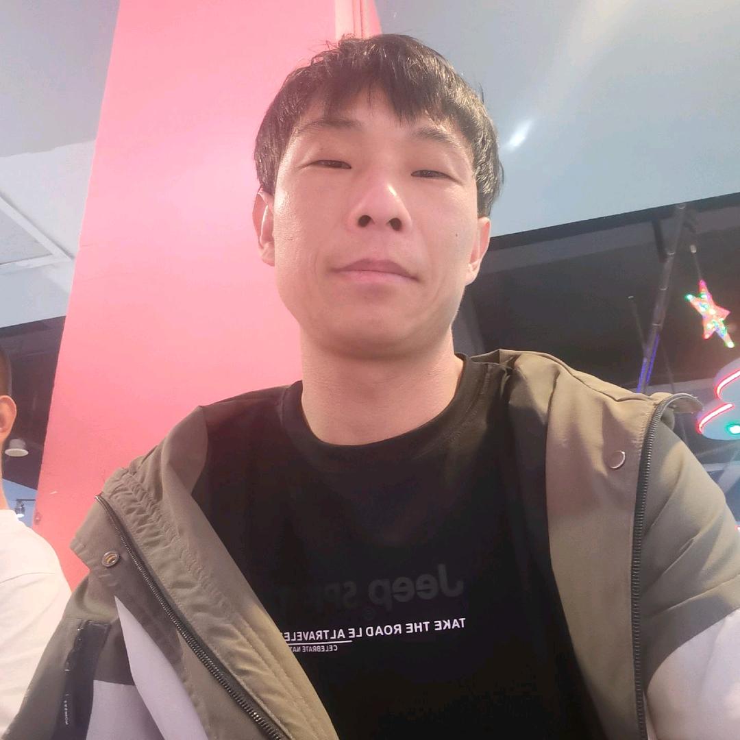 淡然一笑。新的开始。