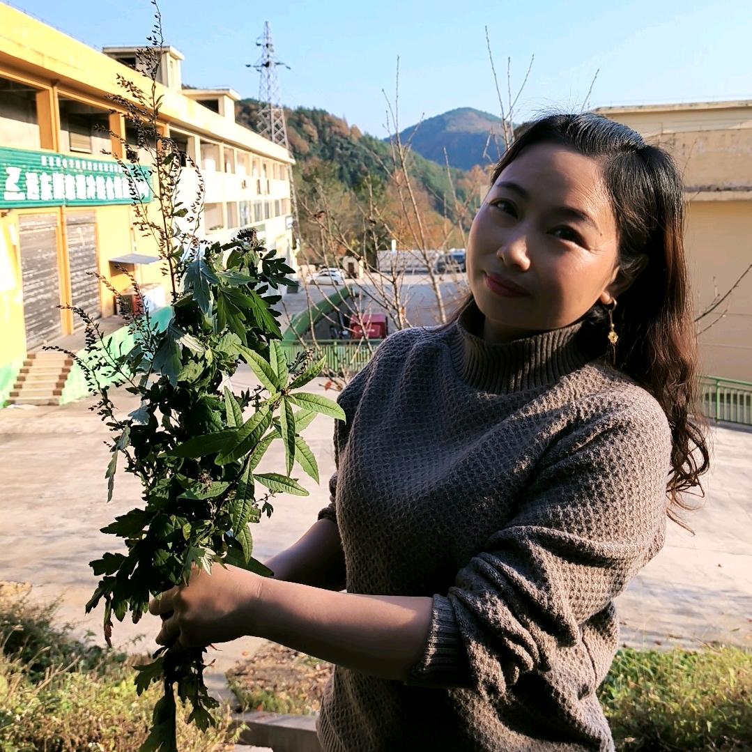 回眸一笑♥《王方汐》❤️