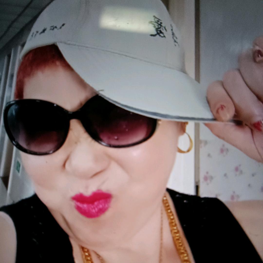 黑牡丹。