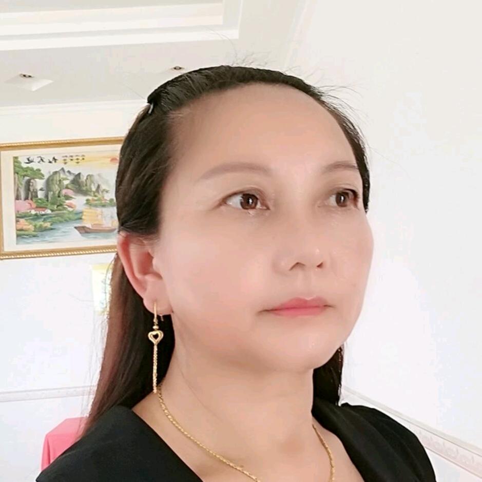 黄家三姑娘👄英姐