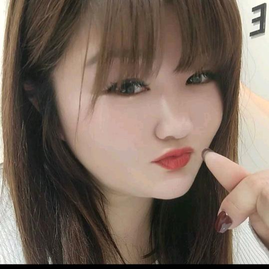 🌸吴心媚🌸