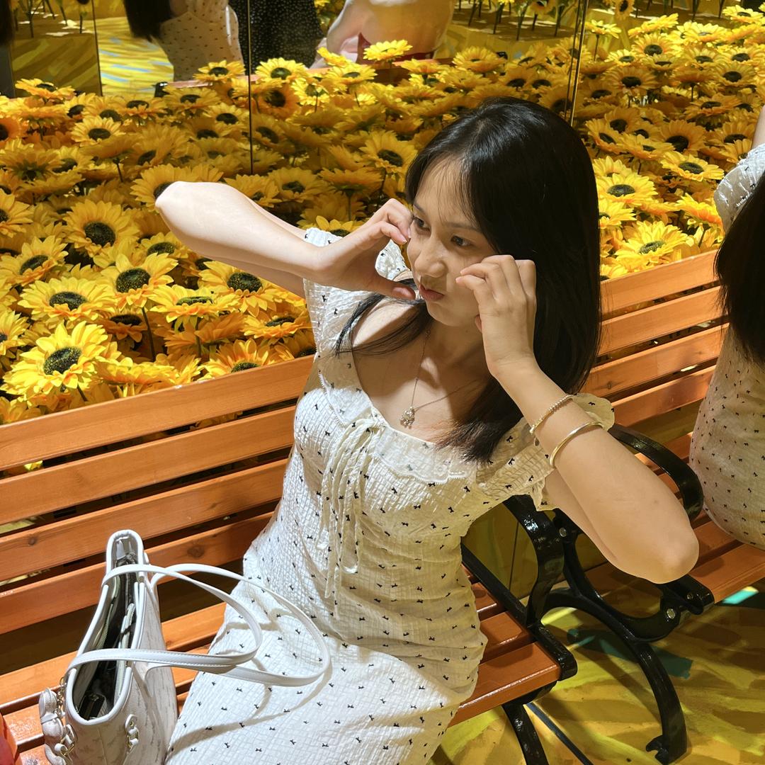 小美.