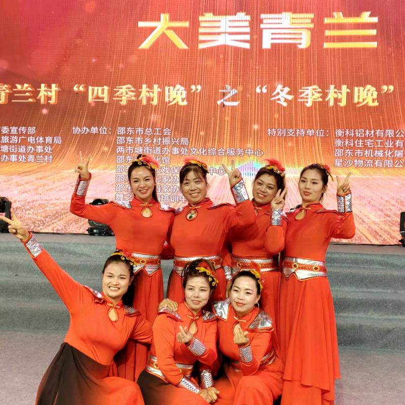 廉桥楮塘威风鼓舞团团长小爱