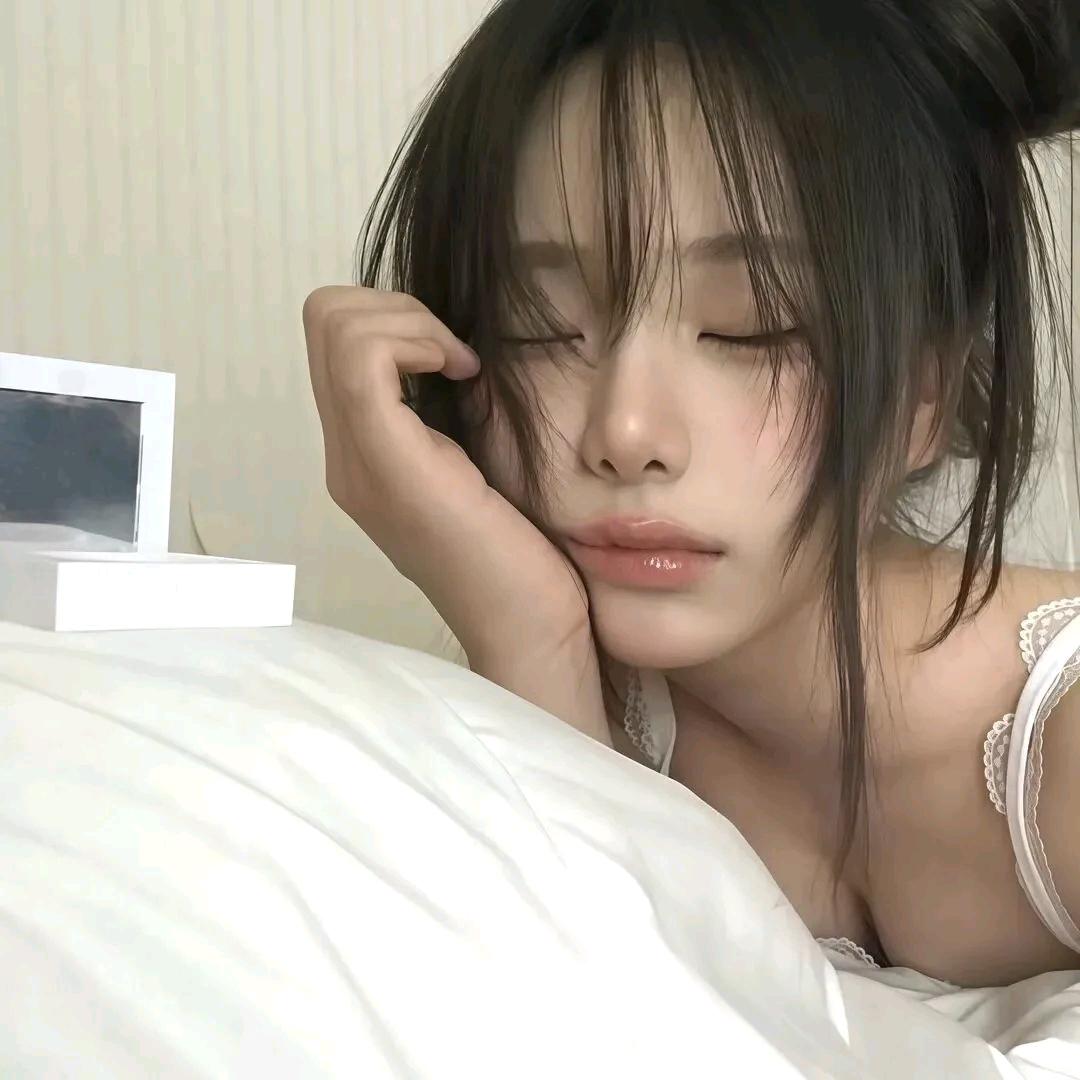 草莓味的哦🍓(˵¯͒〰¯͒˵)