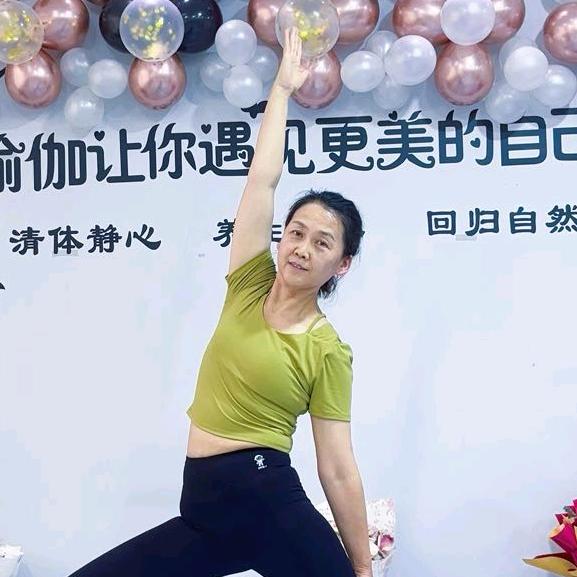 霈甄（琴强药店）