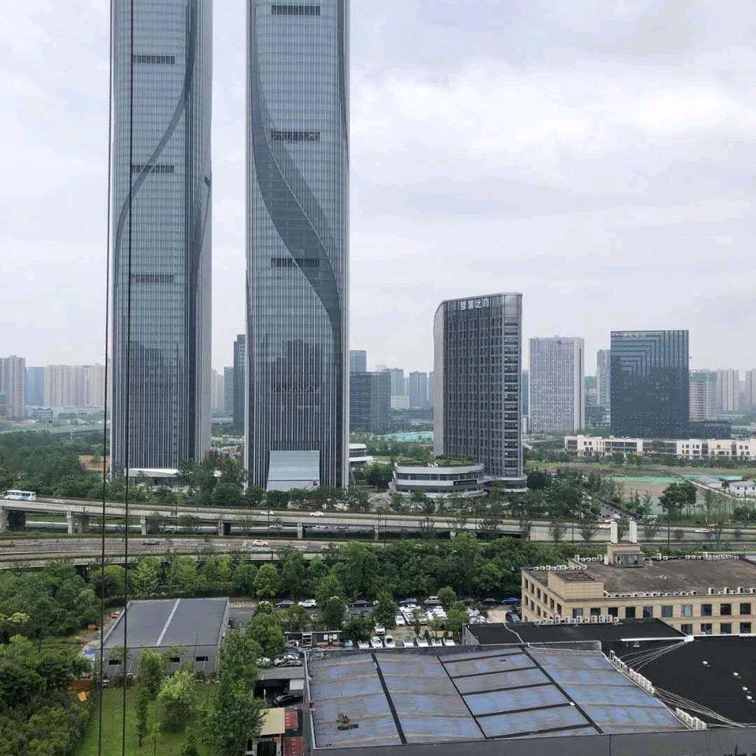 张柏万