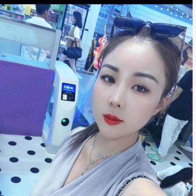 霞儿