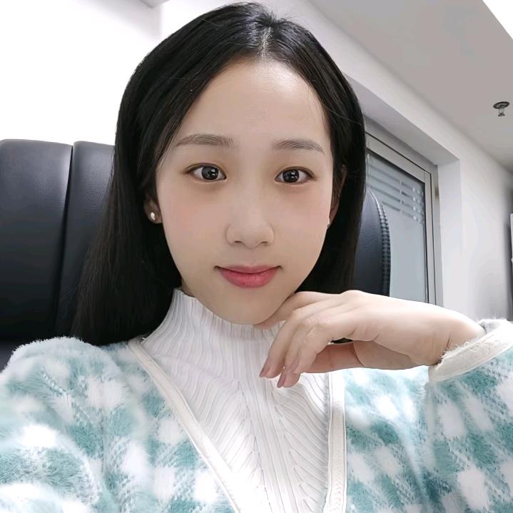 佳秀