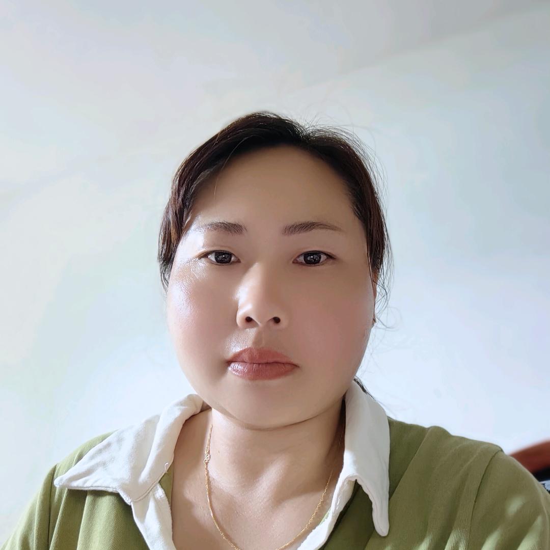 杨霞
