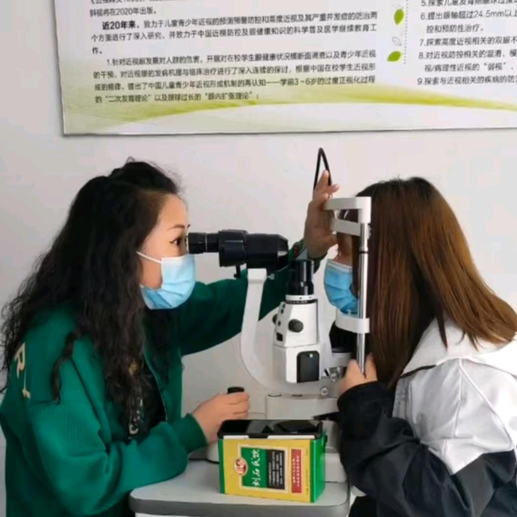 太原江明眼镜亚祺姐