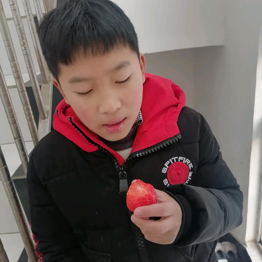 快乐每一天，姓薛新