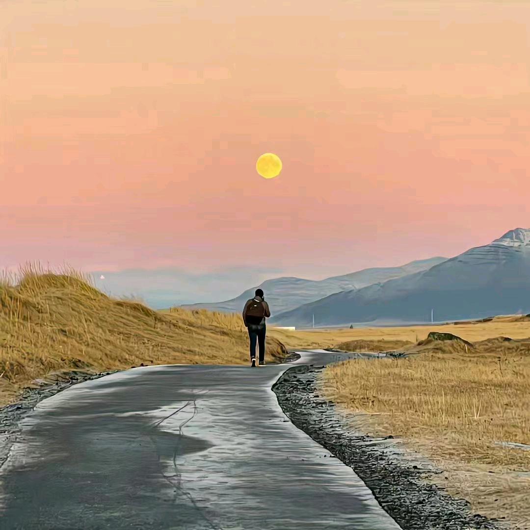 龙跃
