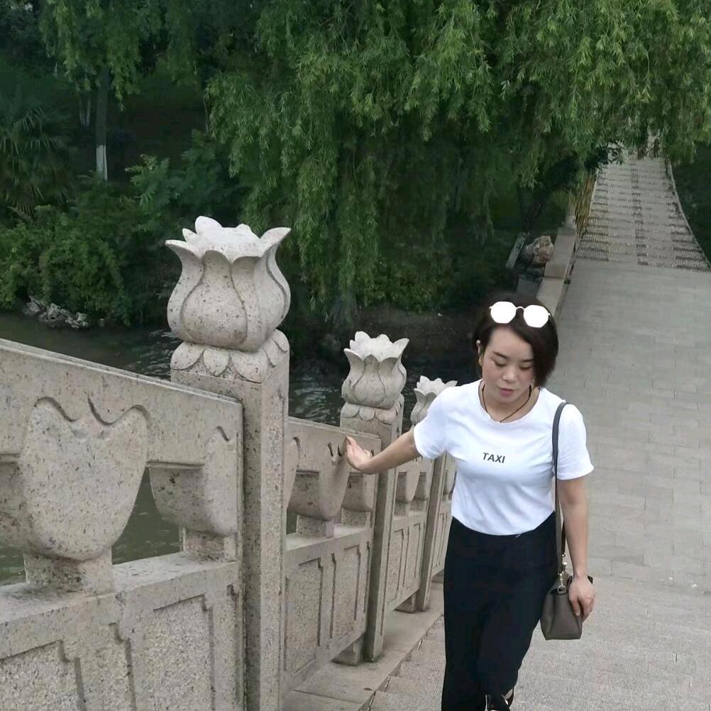 星推官众德车彩，贴膜，改色，车衣