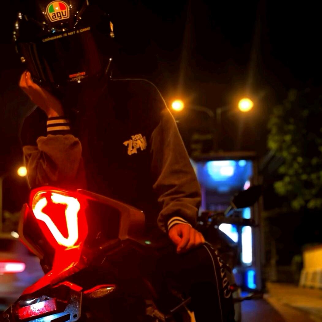 竖心动为恸