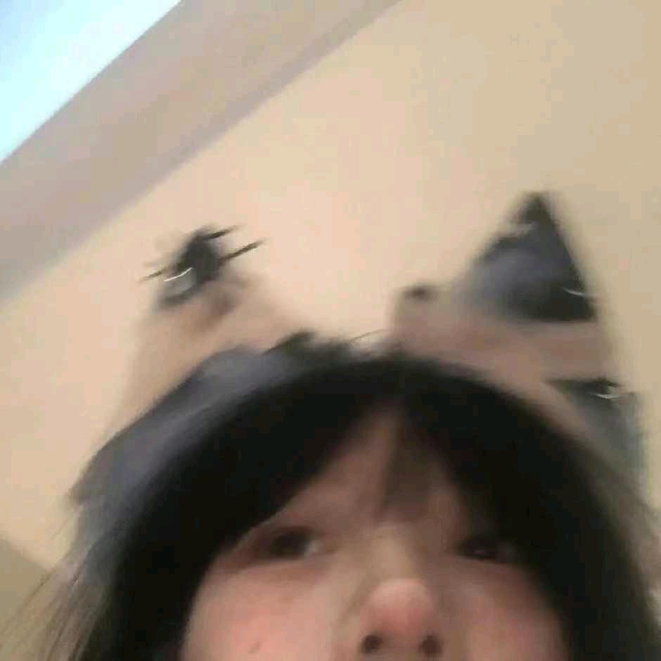 👿