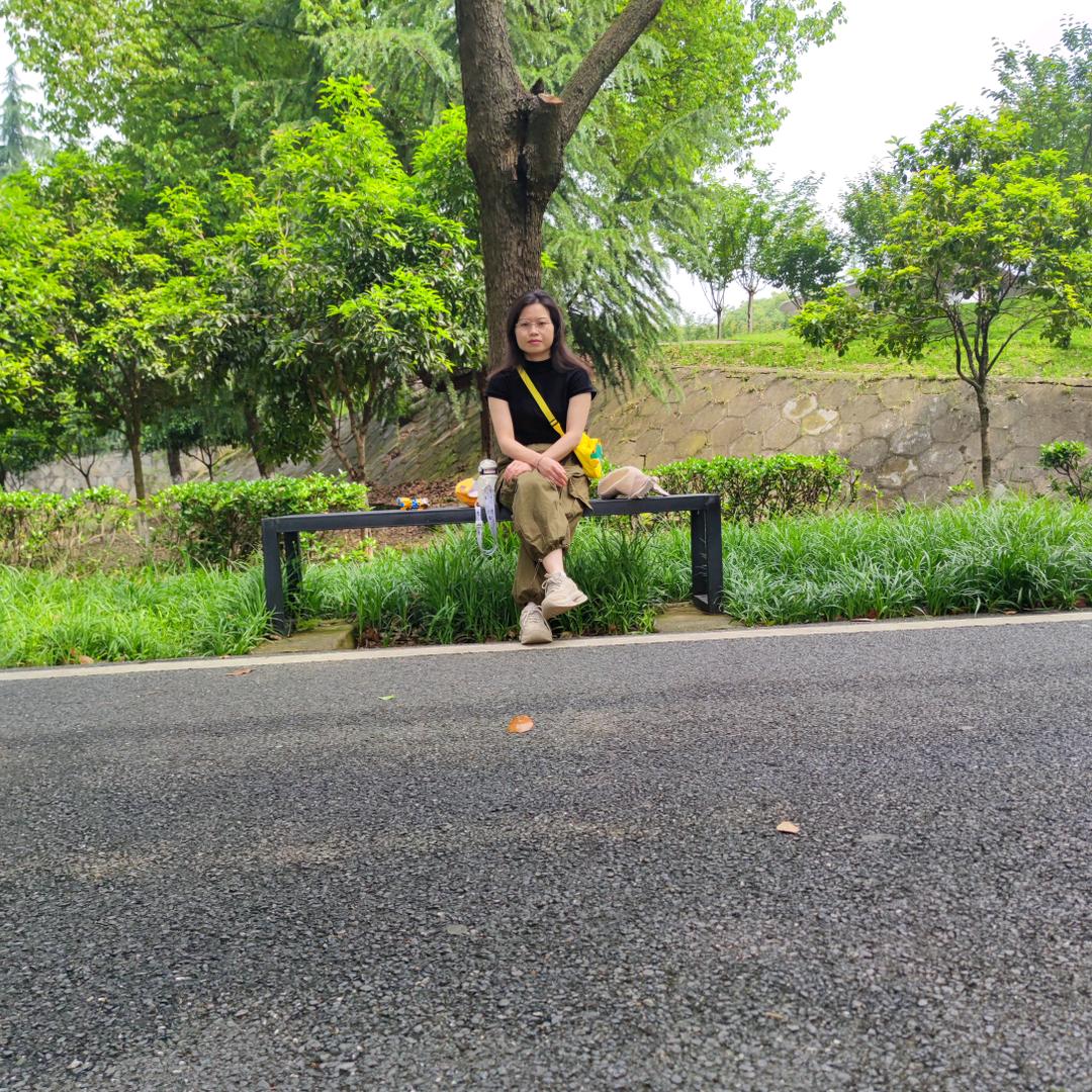 努力的尘尘
