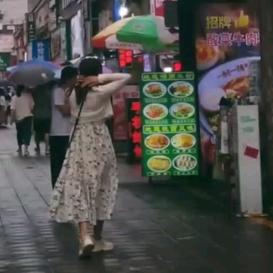 .亚 . 萍.