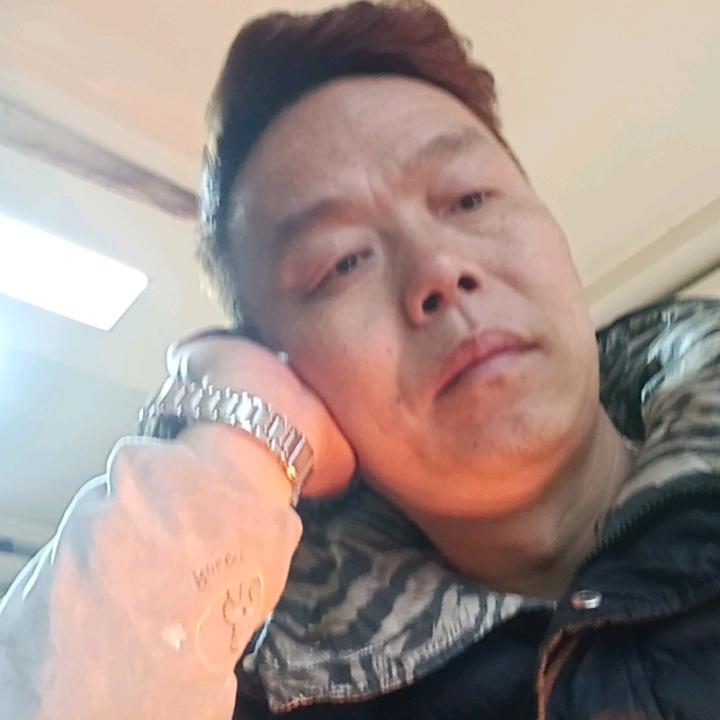 一老一小俩活宝