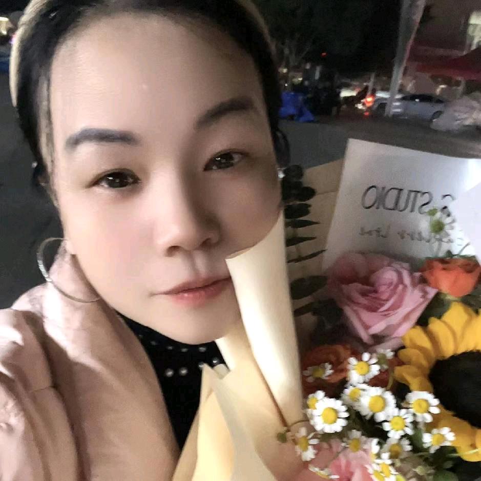 巧遇👩‍❤️‍💋‍👩