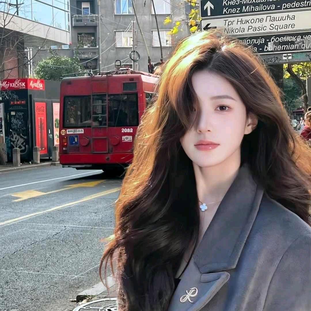 向晚.