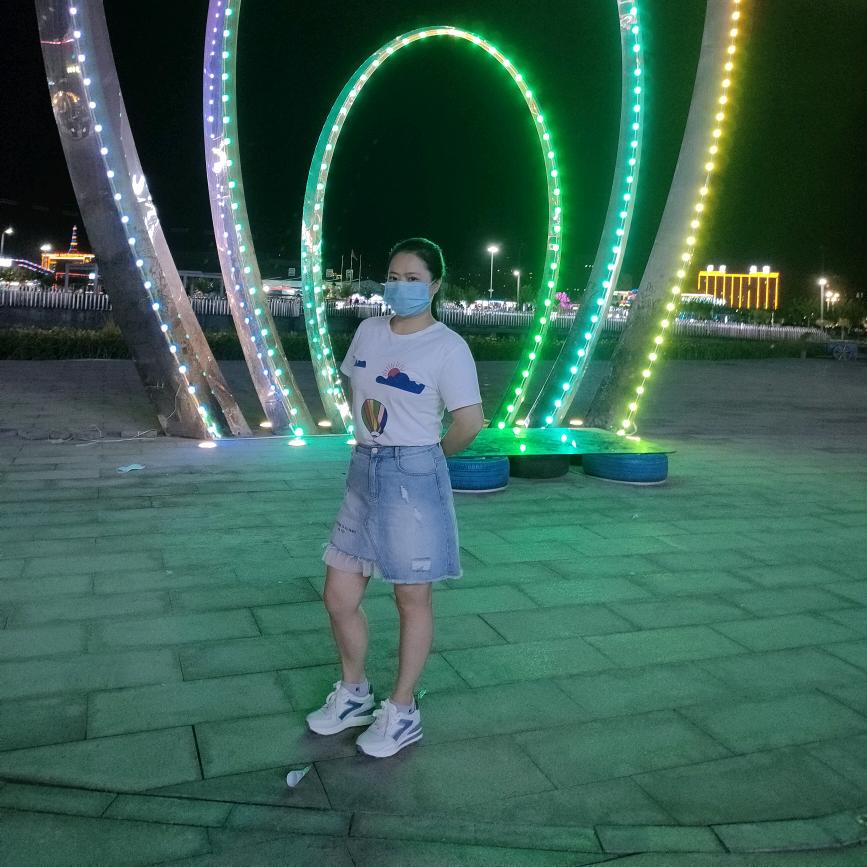 一抹微笑