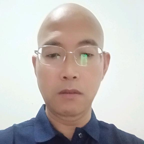 光头龍哥