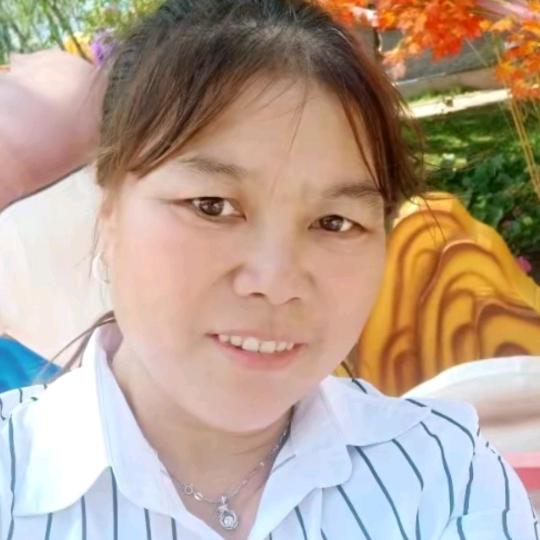 巧家打工仔，来在西昌搬砖，