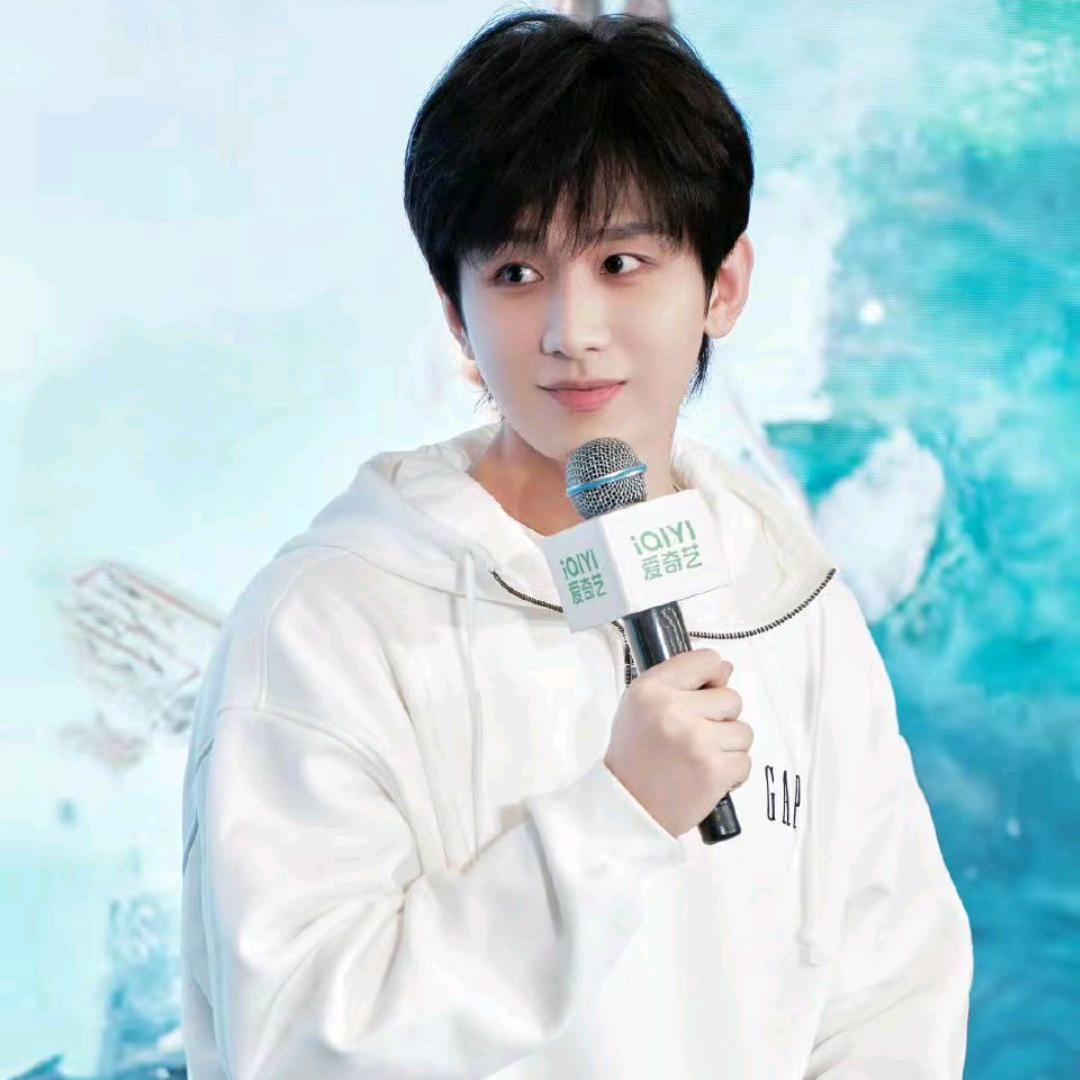 淇毅果🥝（努力去见-17）