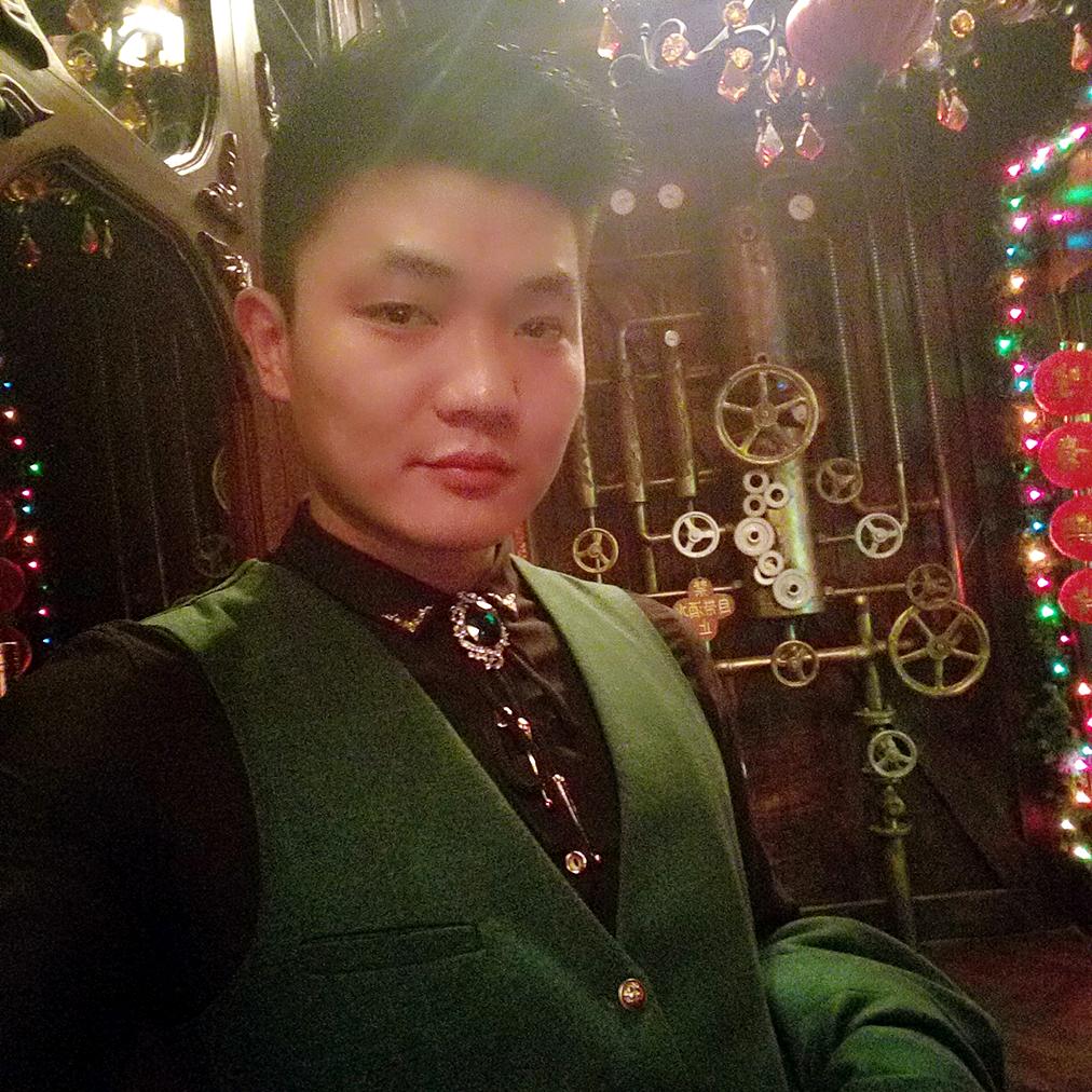 DJ小杰（音乐优盘——>橱窗）