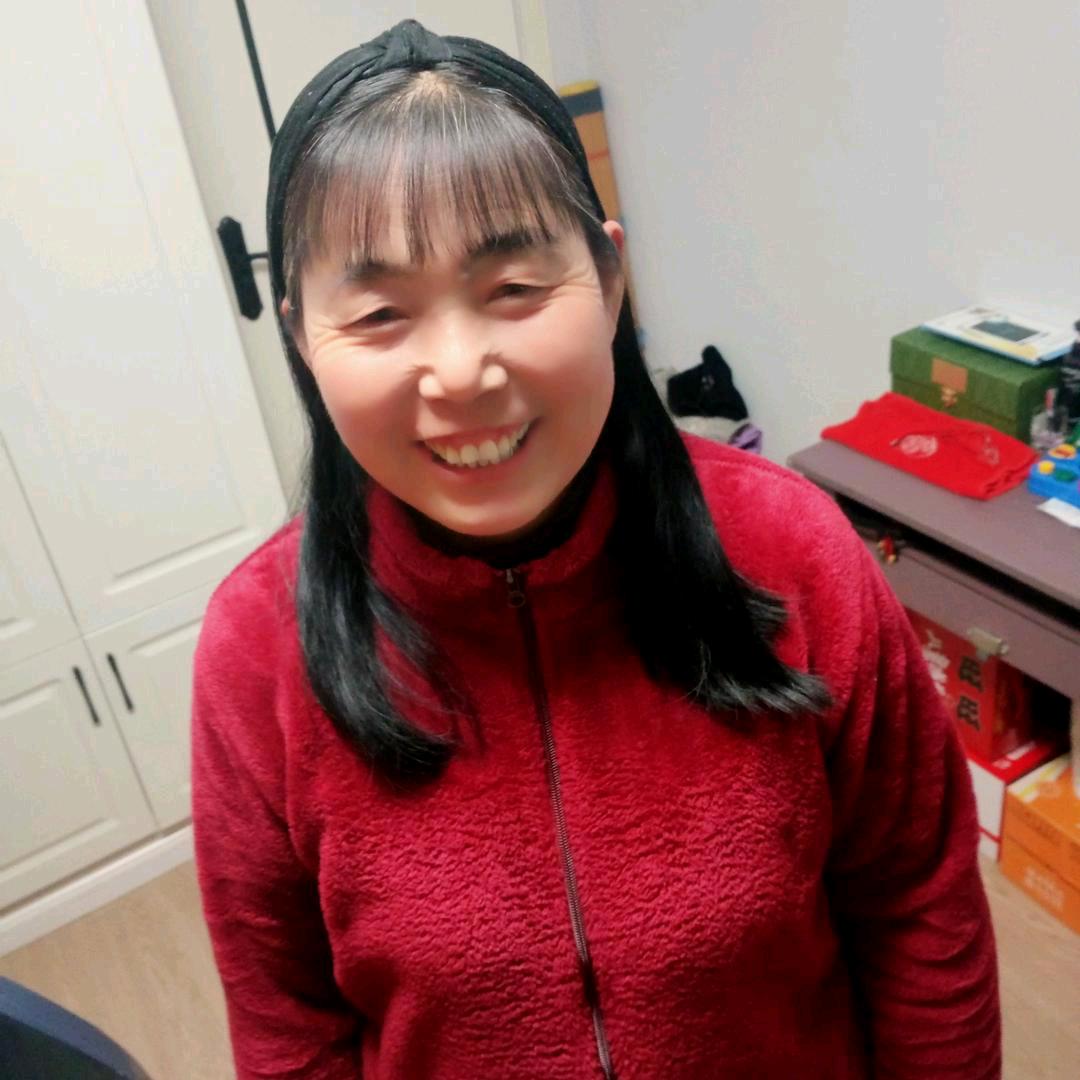 黄蓉，上午10点10分开播