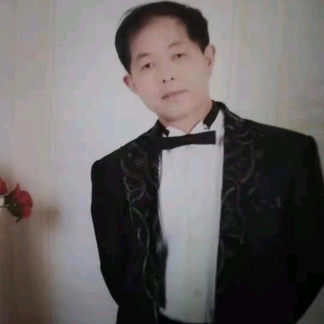 第一次见到你很爱你的