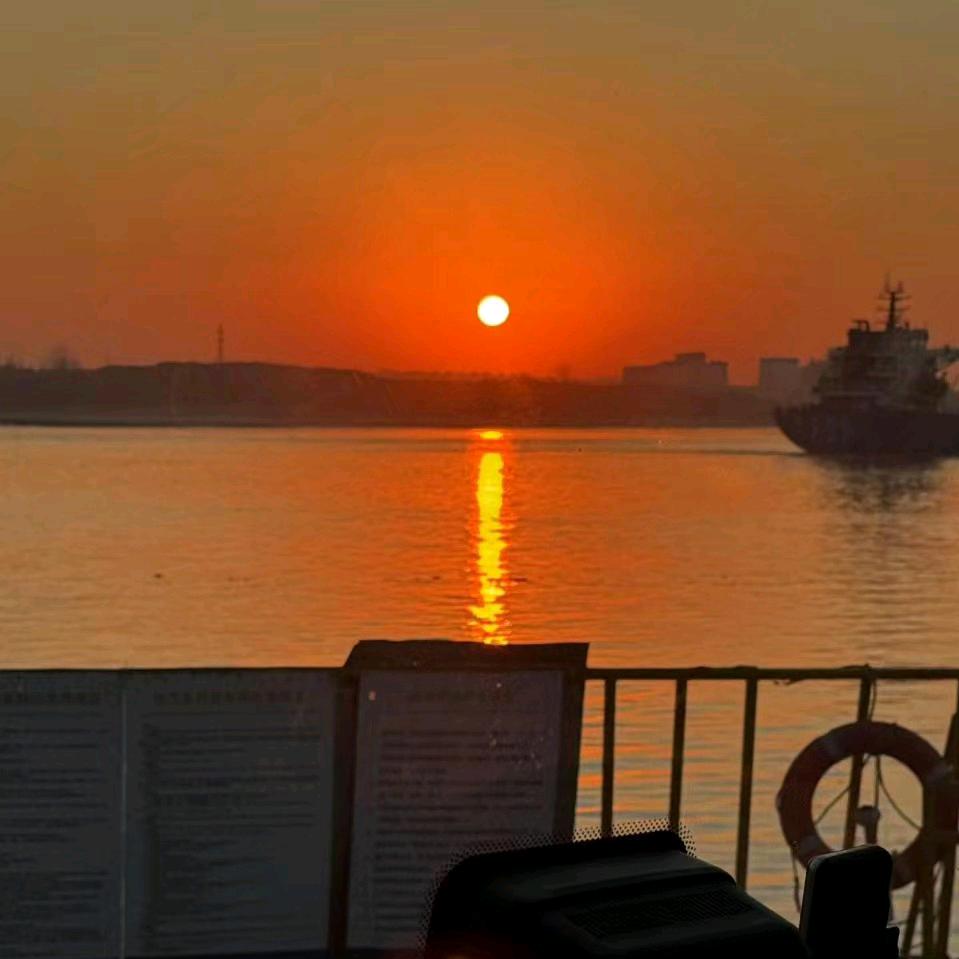 ༒一介🥂俗人༒