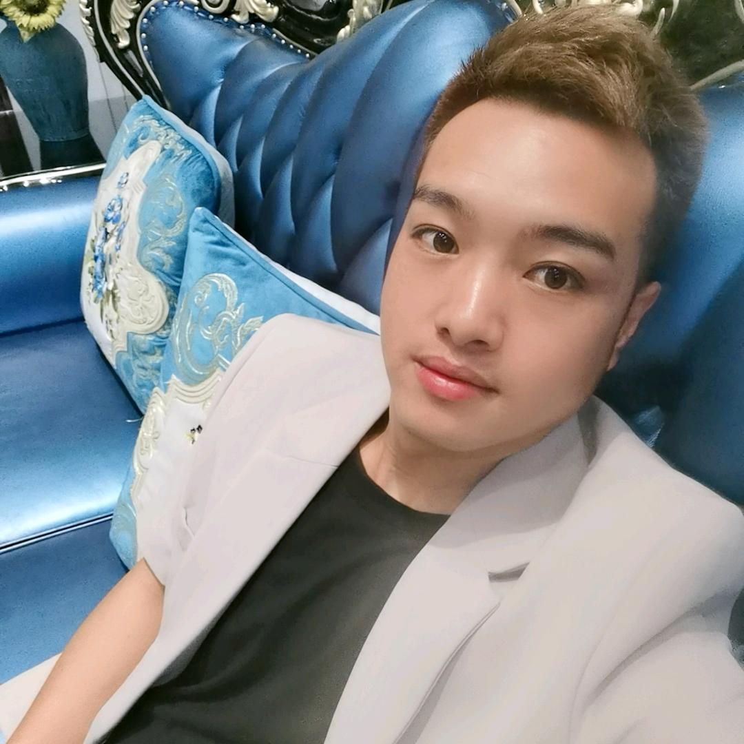 护童神木世纪金花店苏宇