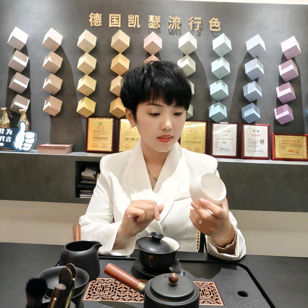 乐山燕子说艺术漆