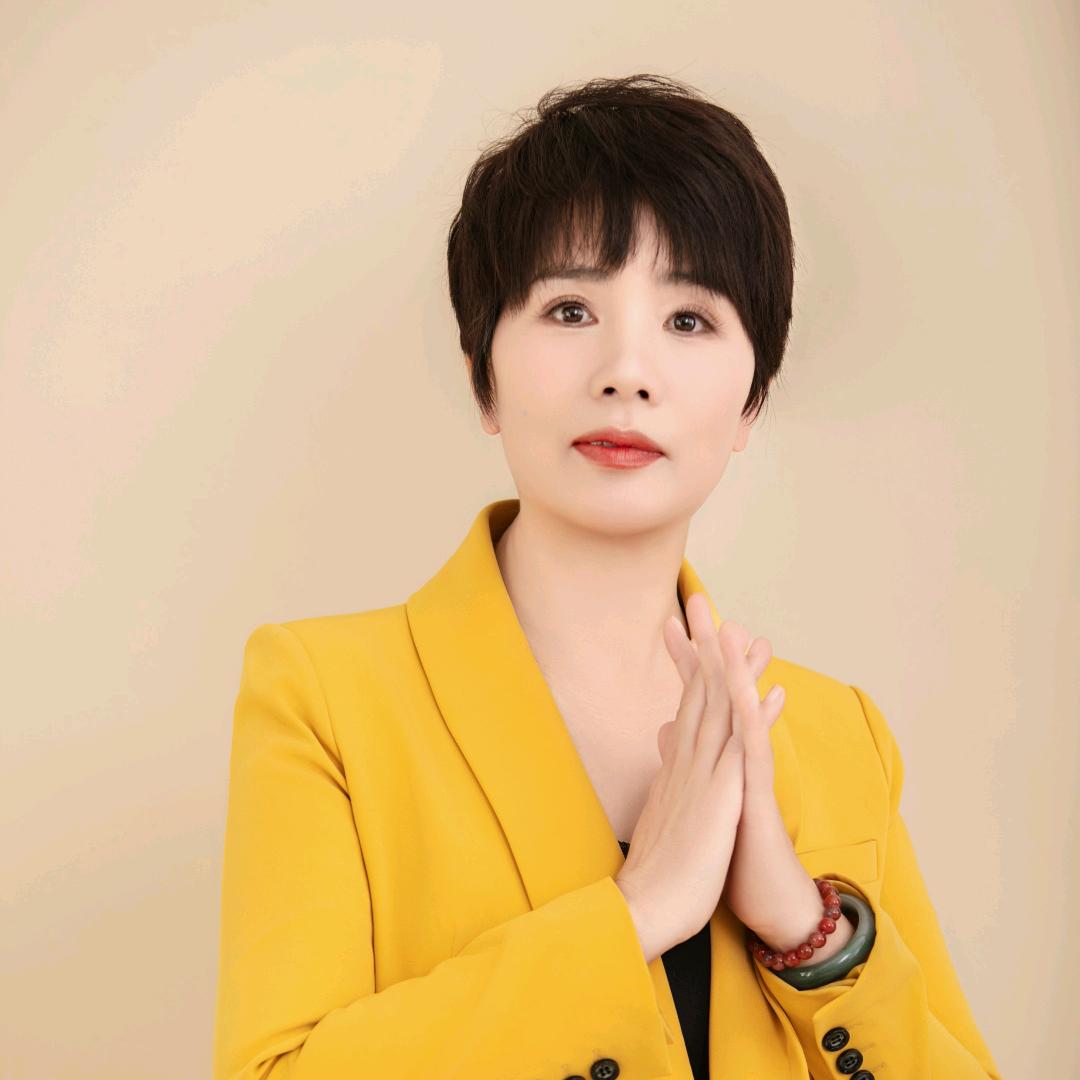 周翠红   弘盛超市