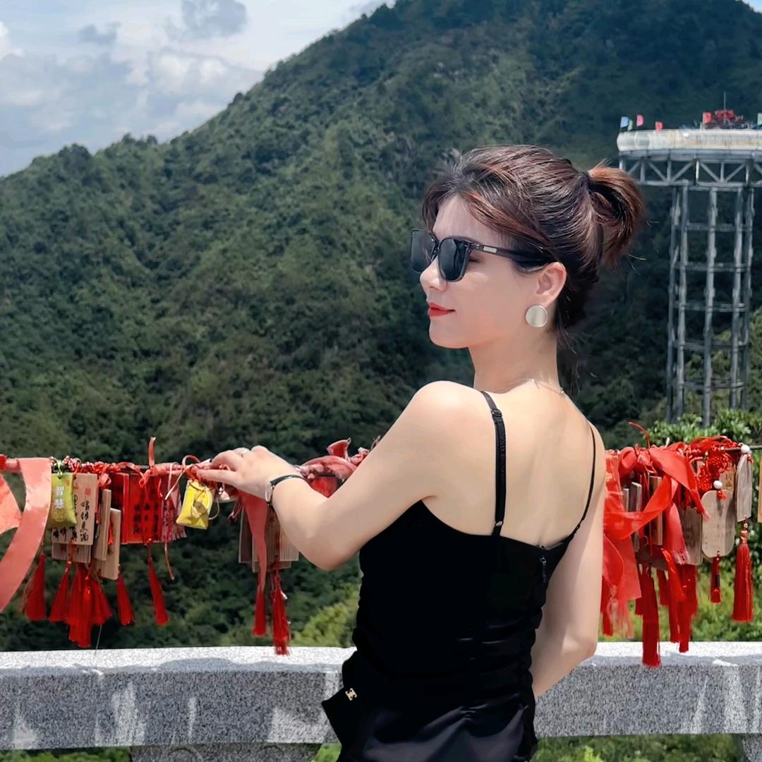 乡村丽丽