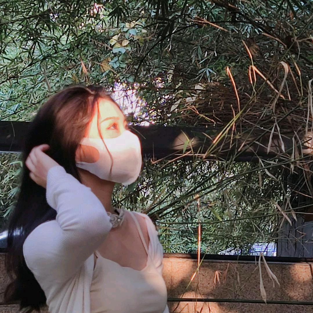 一个小泡芙吖