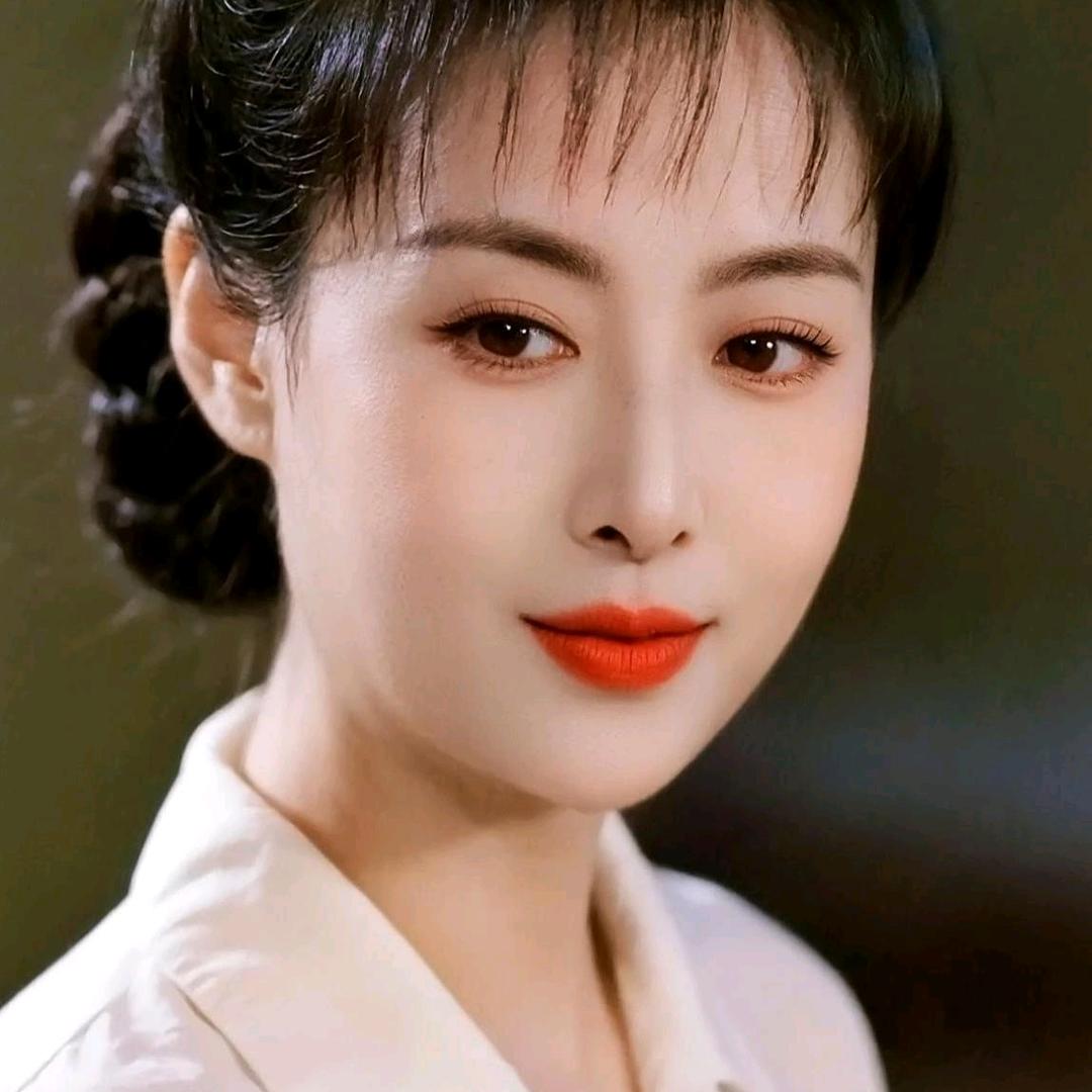 漂亮女人
